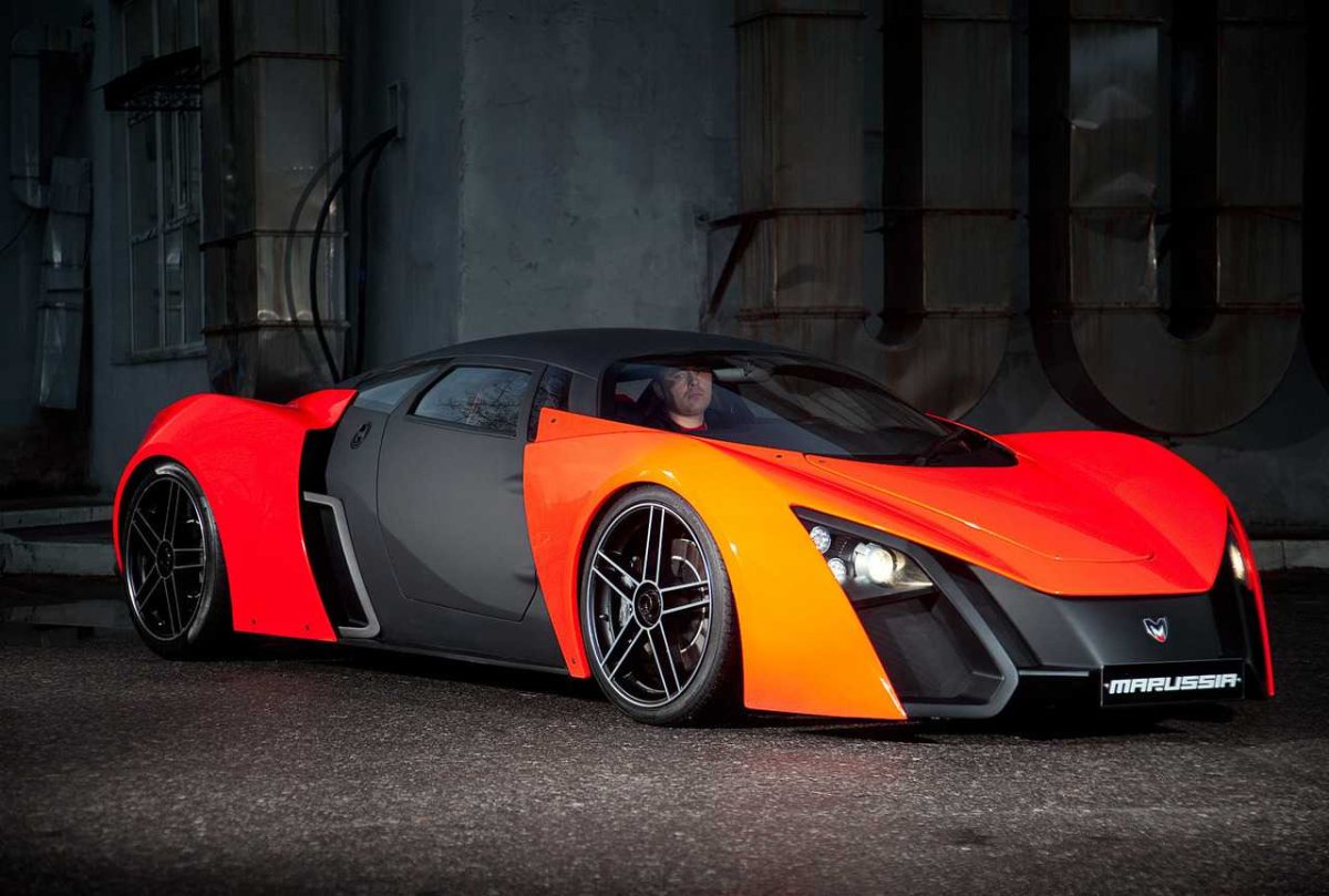 Машина Marussia b2