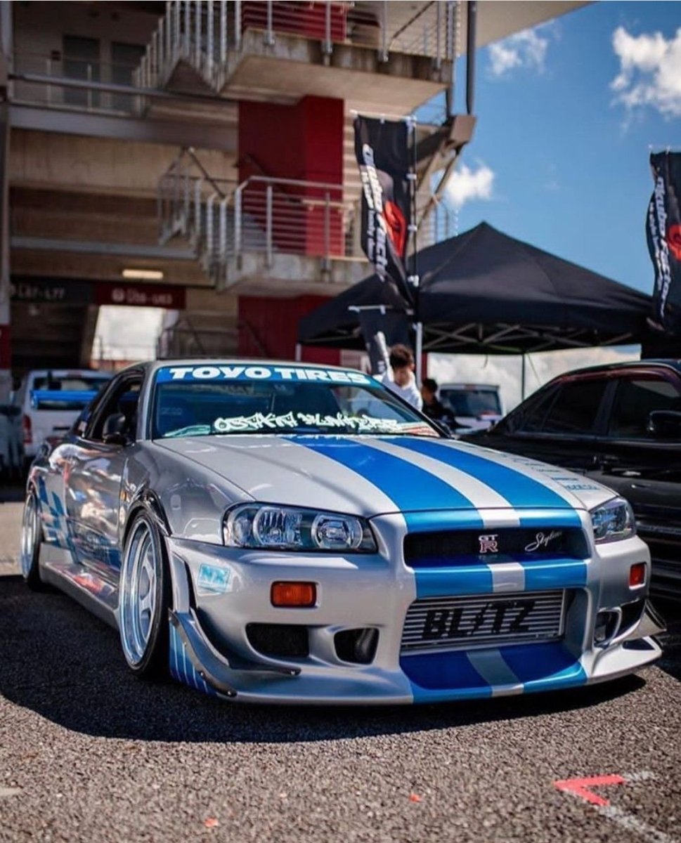 Nissan GTR r34