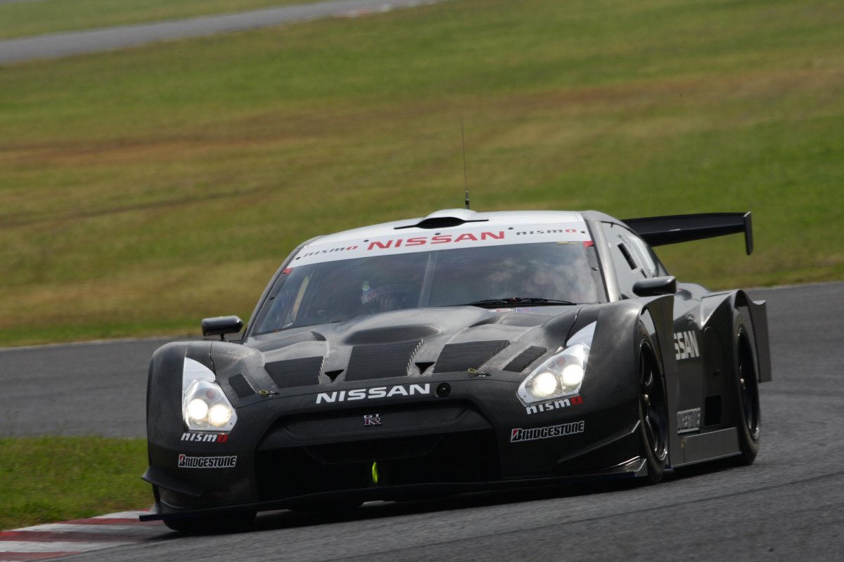 Спортивные японские гоночные машины