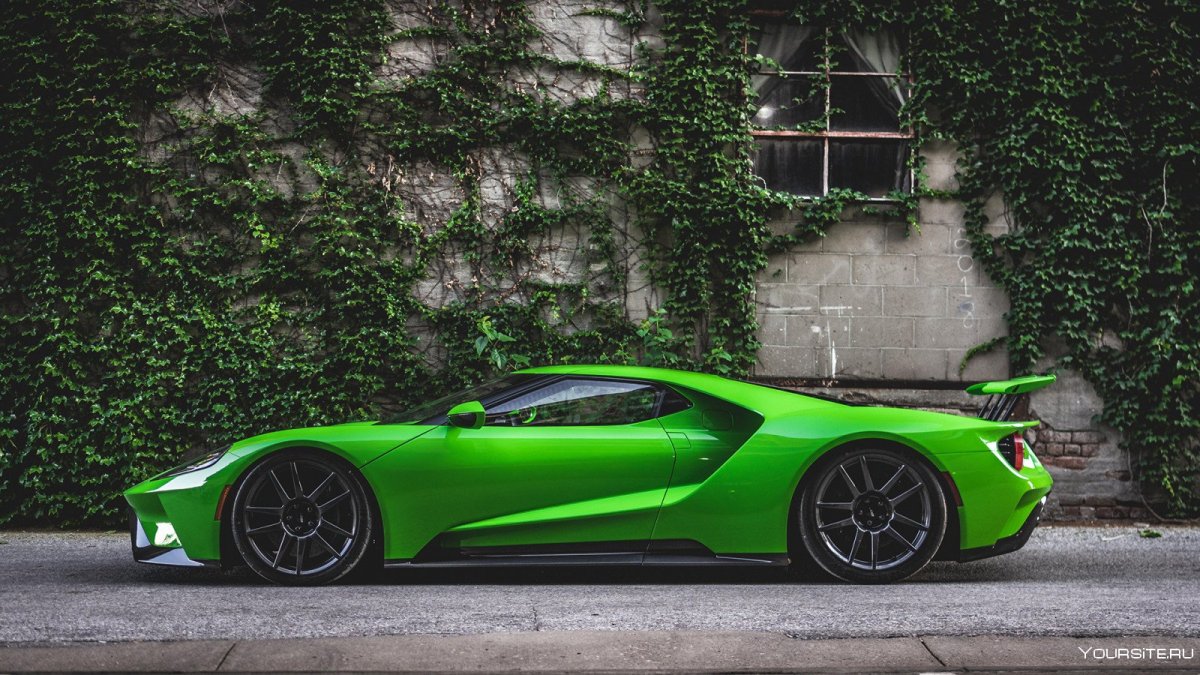 Зеленый Ford gt 30