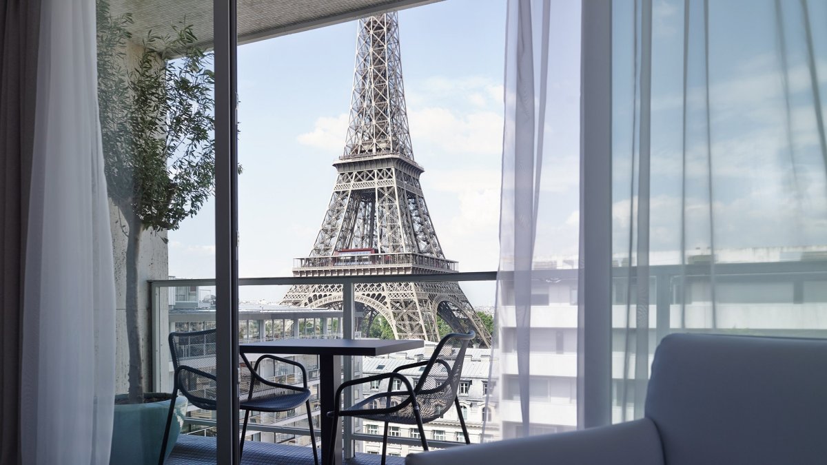 Отель Pullman Paris Tour Eiffel