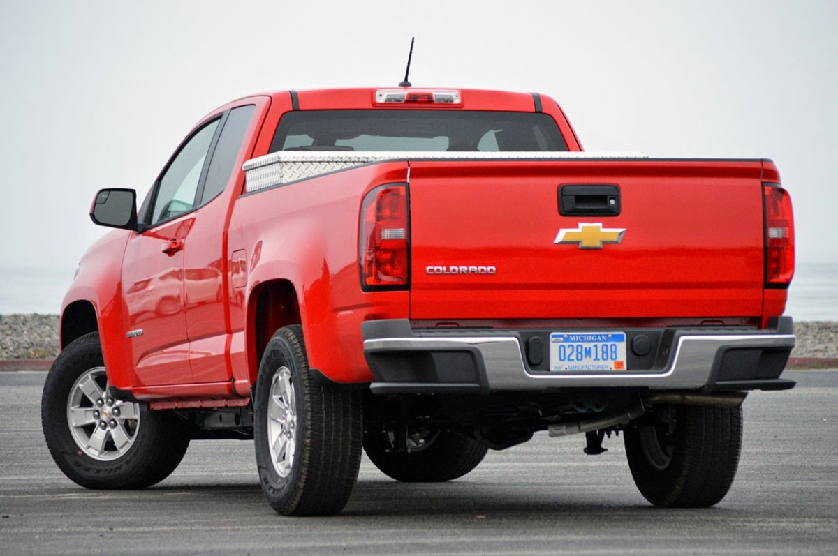 Chevrolet с открытым кузовом сзади