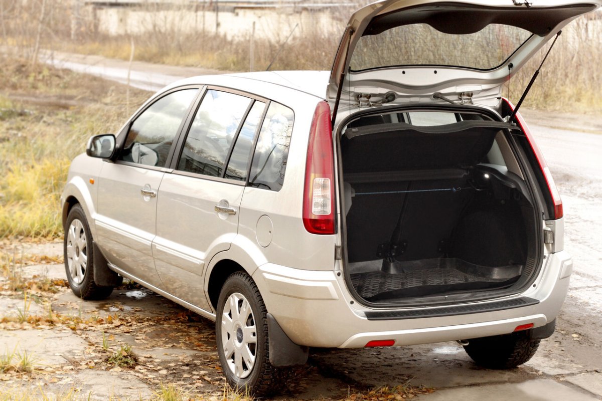 Ford Fusion 2005 багажник