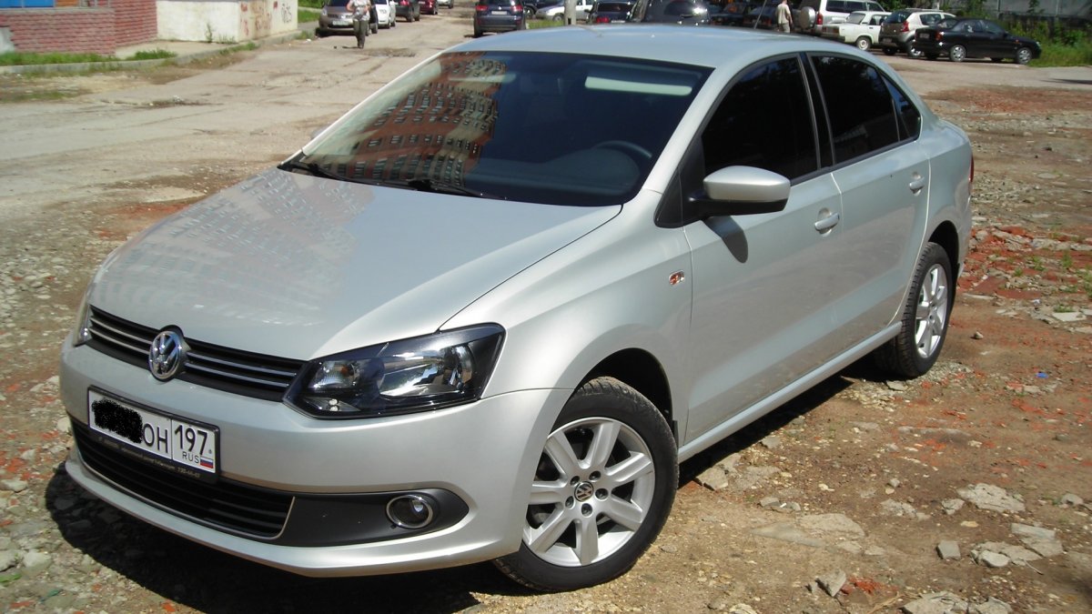VW Polo 2011 Silver Leaf
