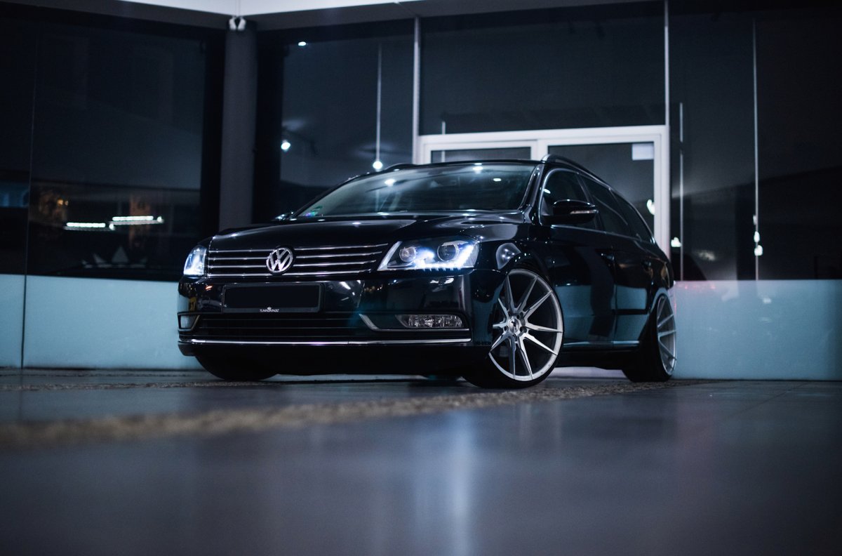 Volkswagen Passat b7 Black Tuning