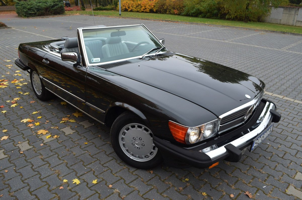 Mercedes Benz 560 SL
