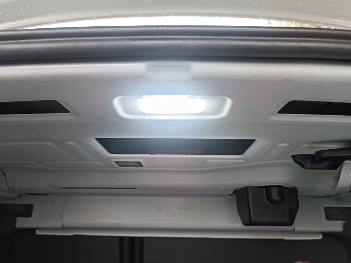 Плафон освещения багажника VW Polo