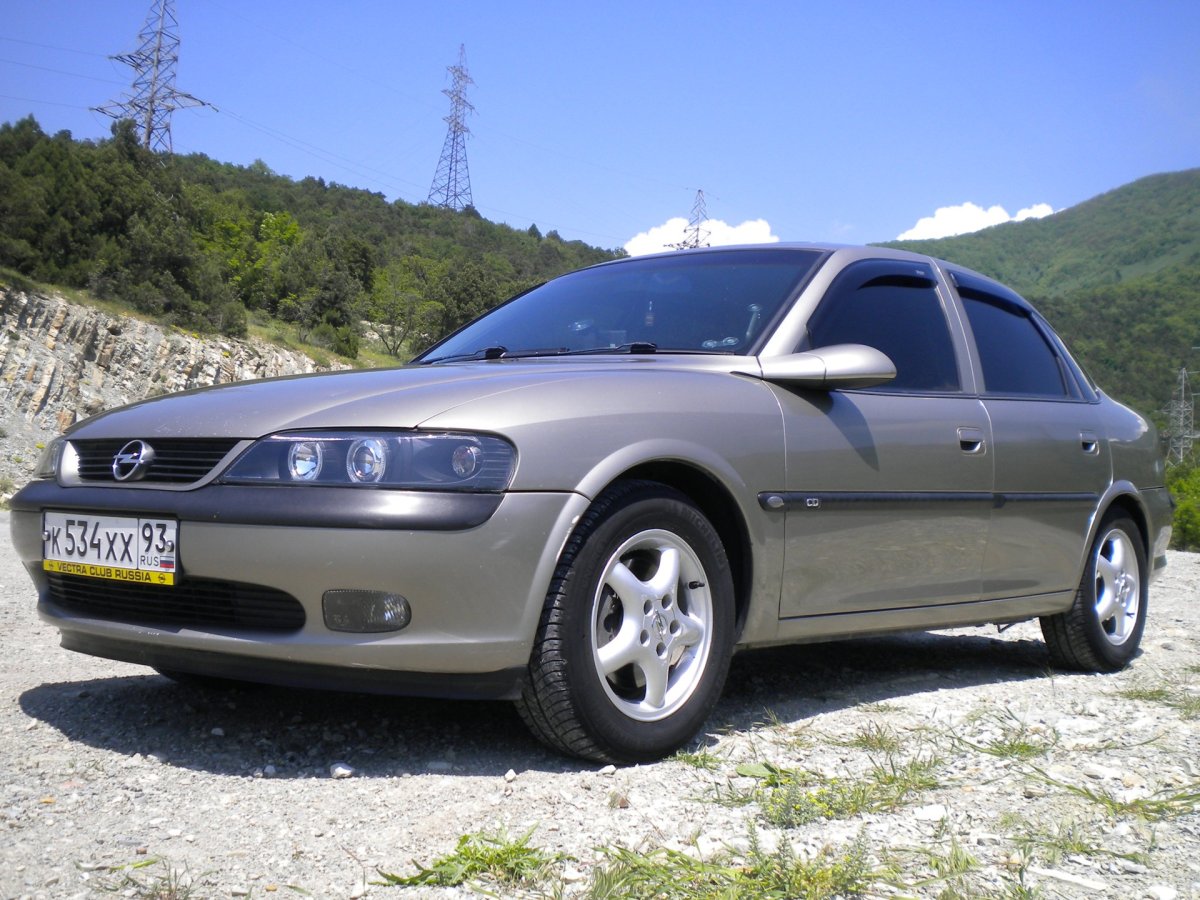 Opel Vectra a 2.0