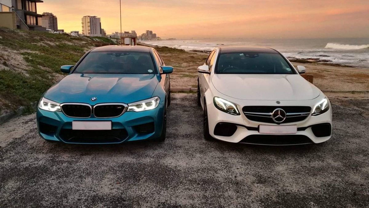 BMW vs Mercedes 2022