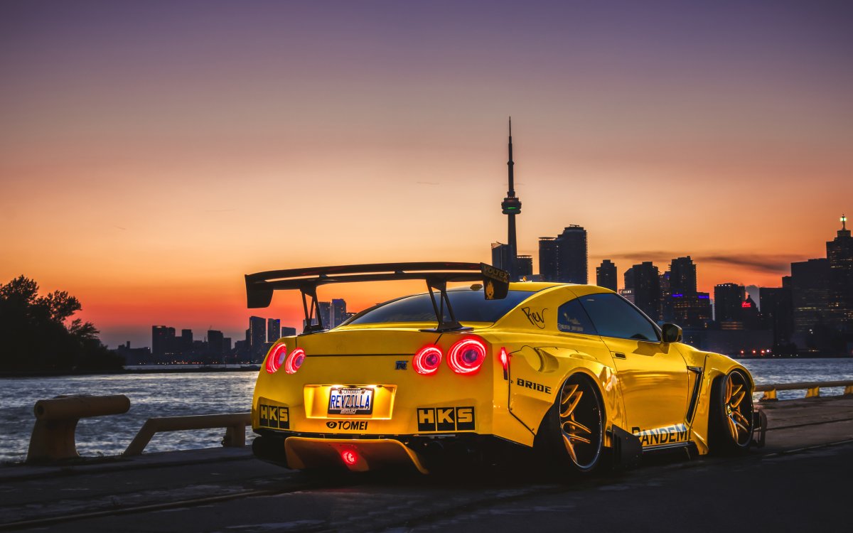 Nissan gt-r r35 жёлтый