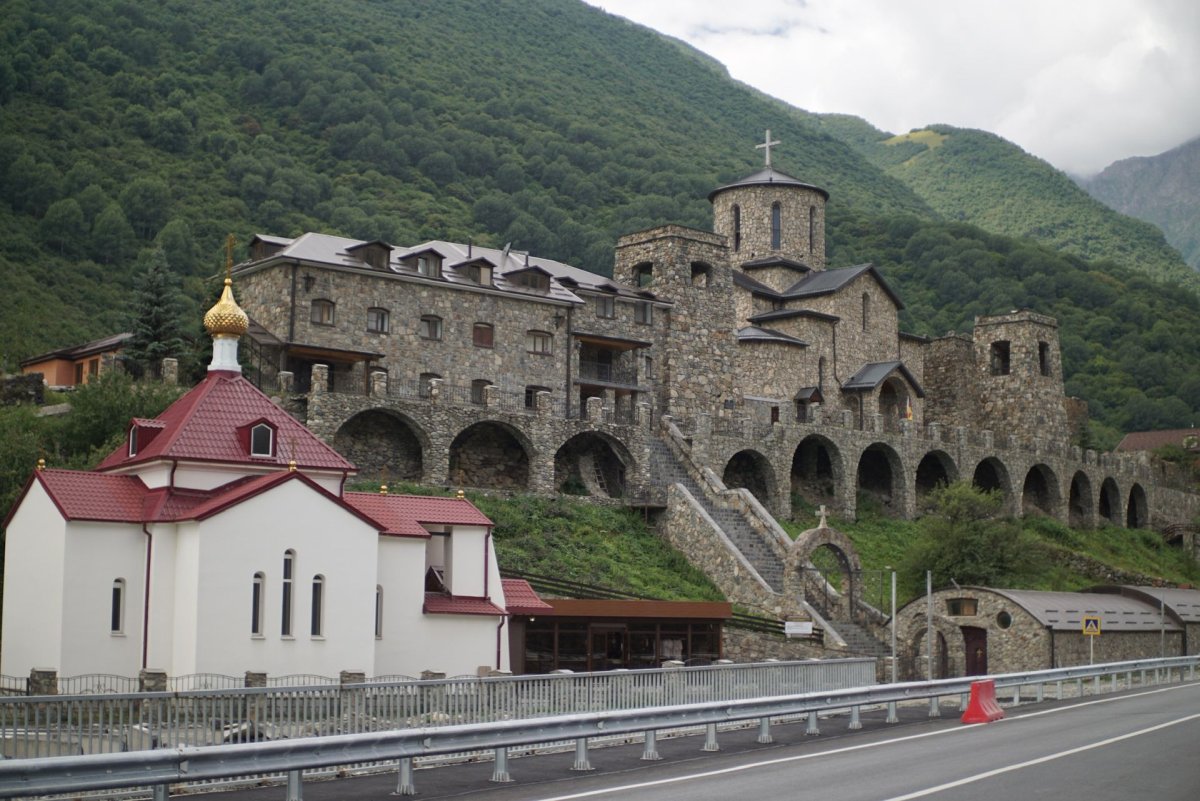 Аланский Успенский монастырь Северная Осетия