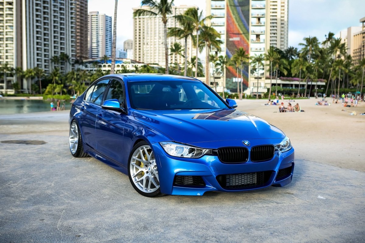 BMW 3 Estoril Blue