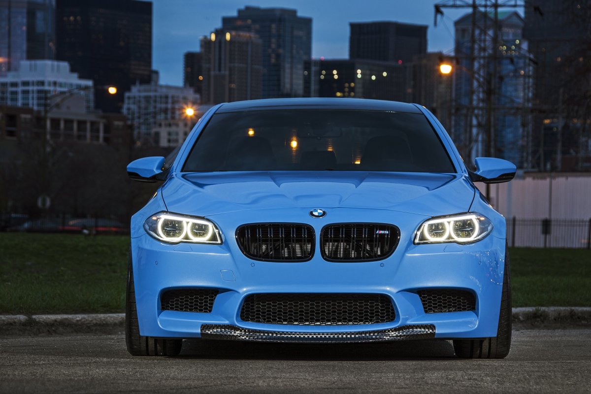 BMW m5 f10 Blue