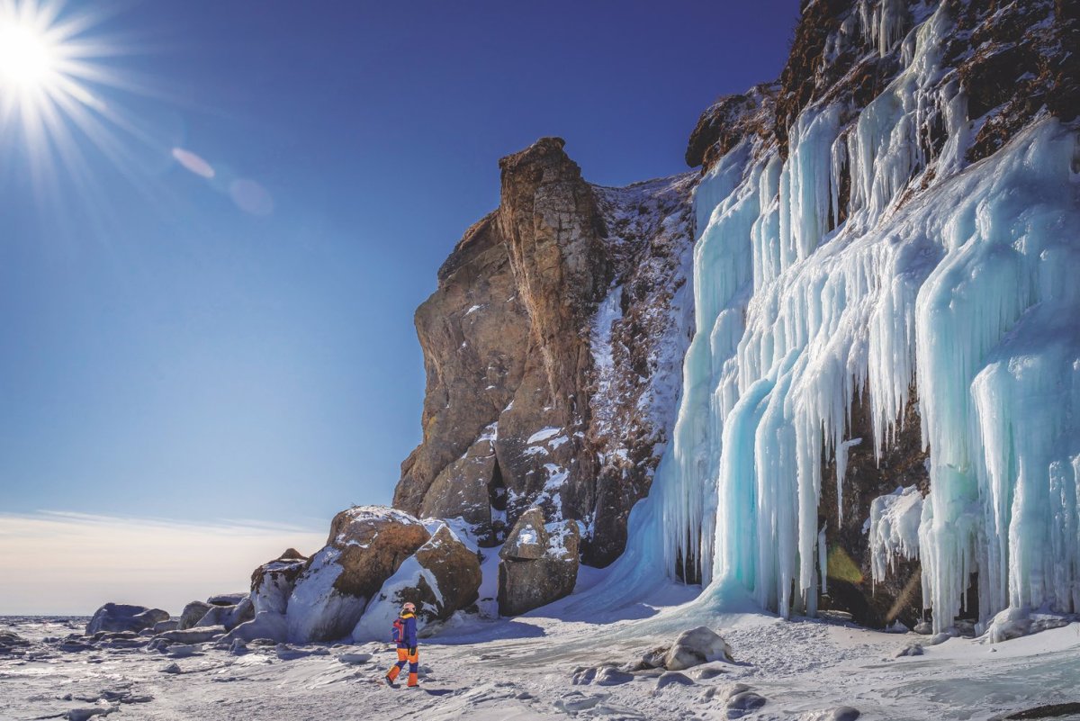 Ледопады бухты тихой Сахалин