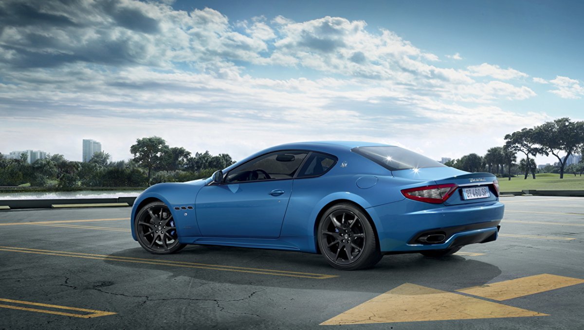 Купе Maserati GRANTURISMO