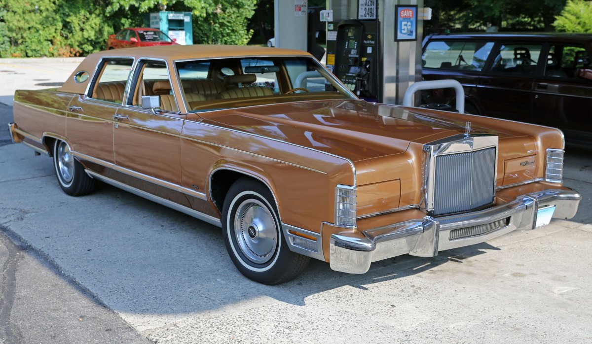 1978 Lincoln Continental Town