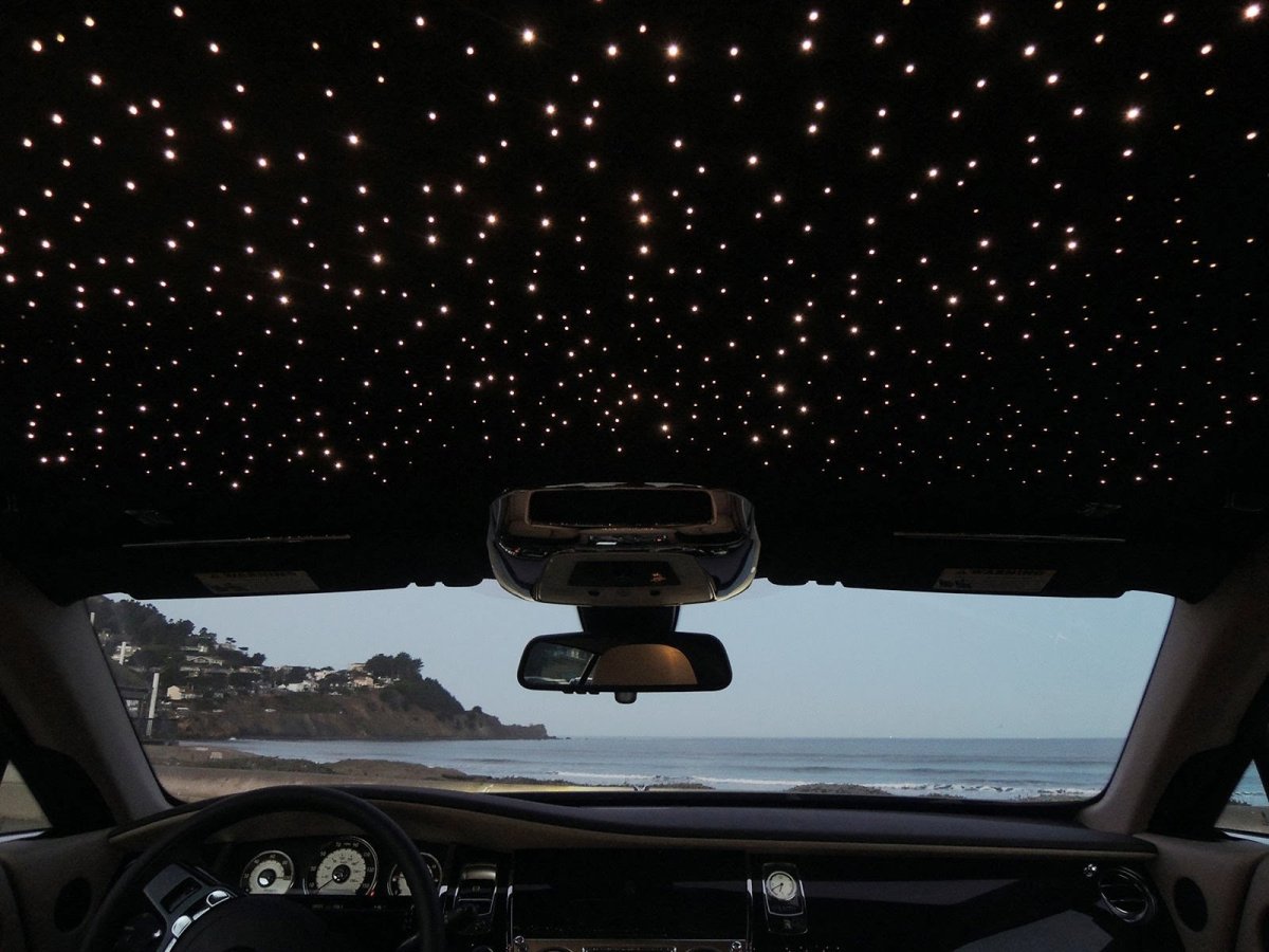 Потолок в машине звездное небо
