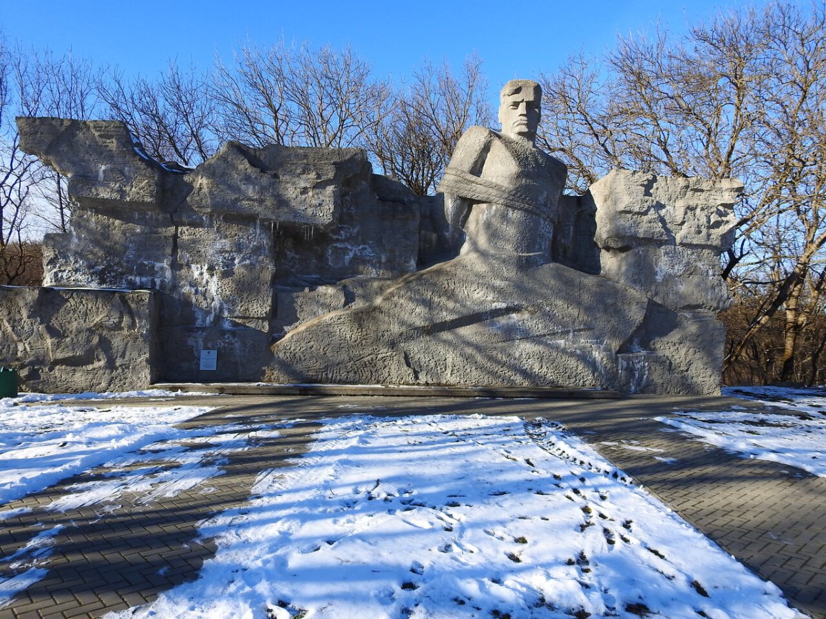 Памятник на холодных Родниках Ставрополь