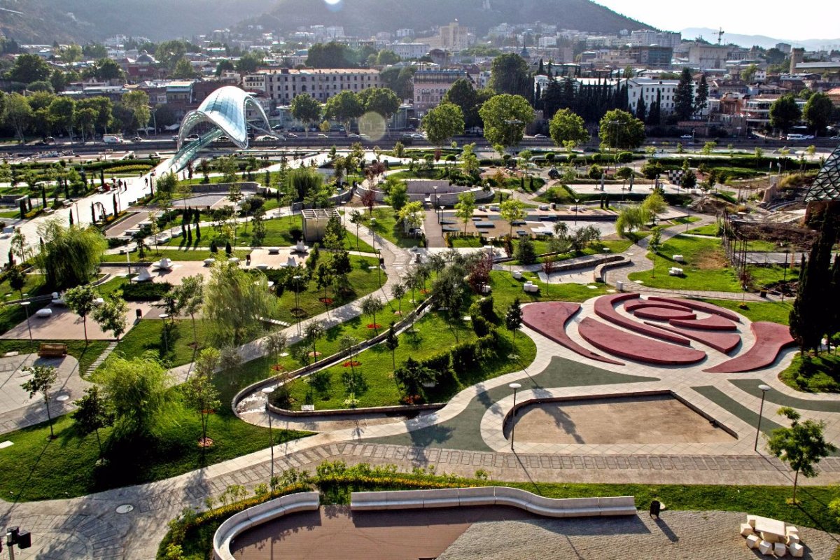 Парк рике в тбилиси