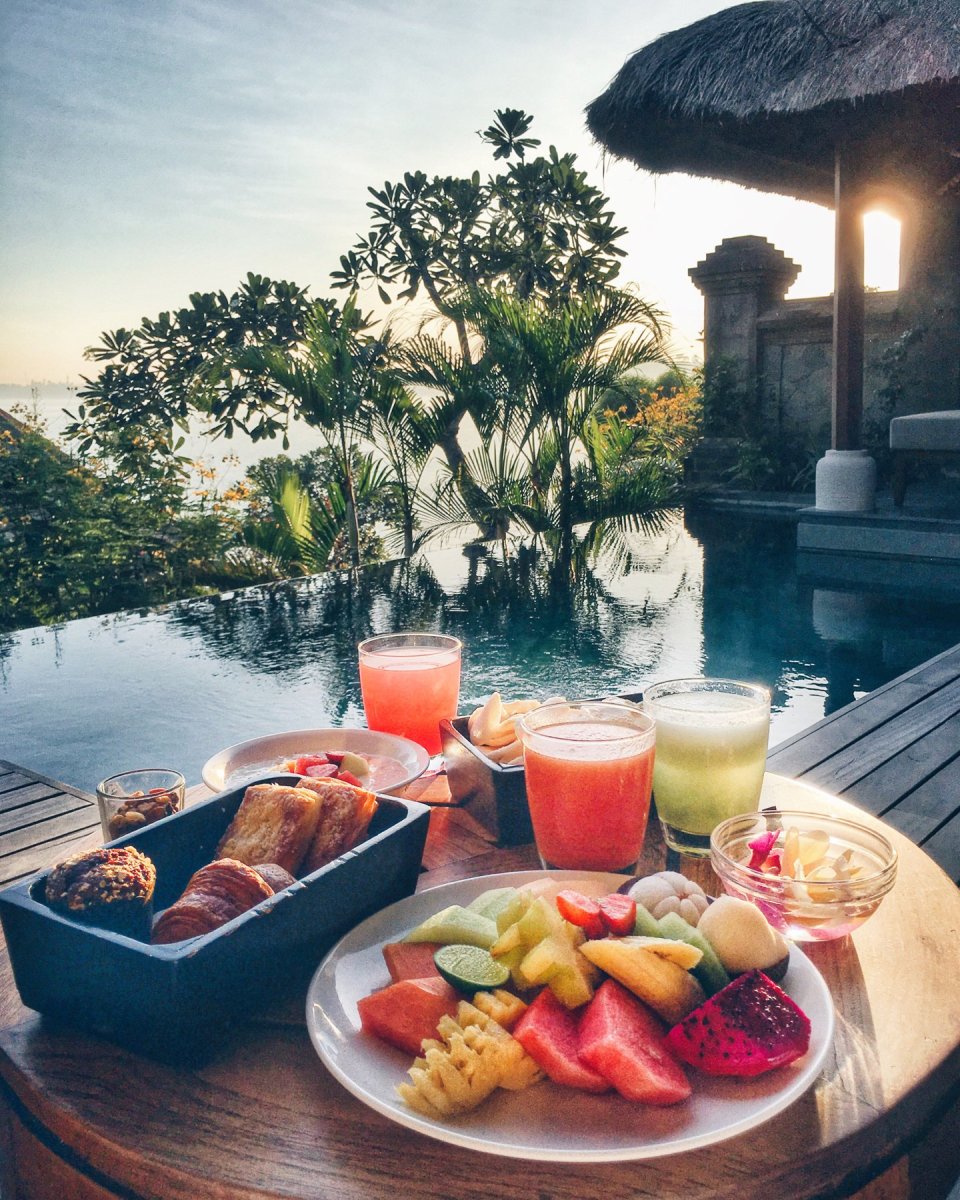 Завтрак в тропиках