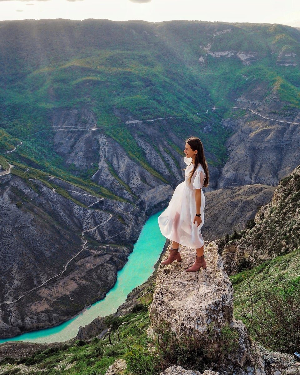 Сулакский каньон в Дагестане качели