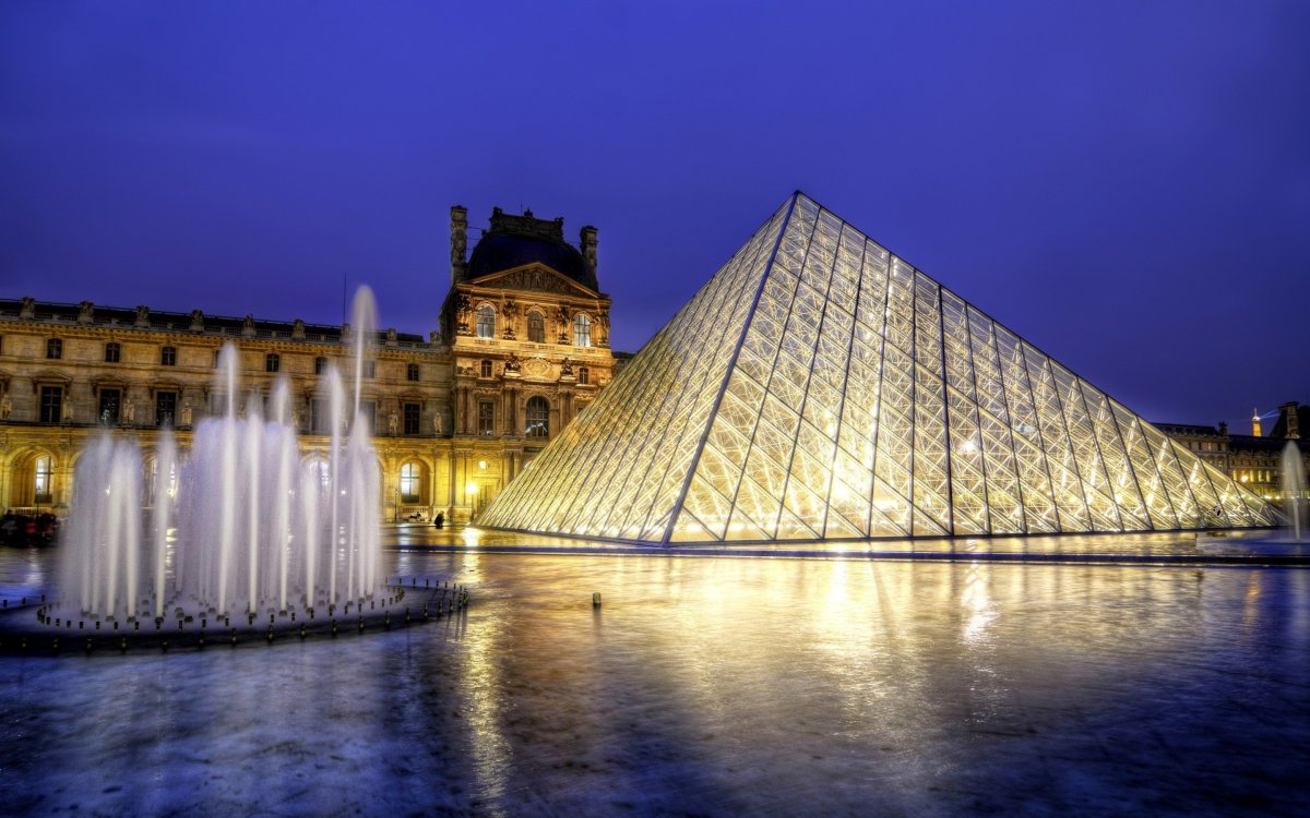 Франция музей Лувр