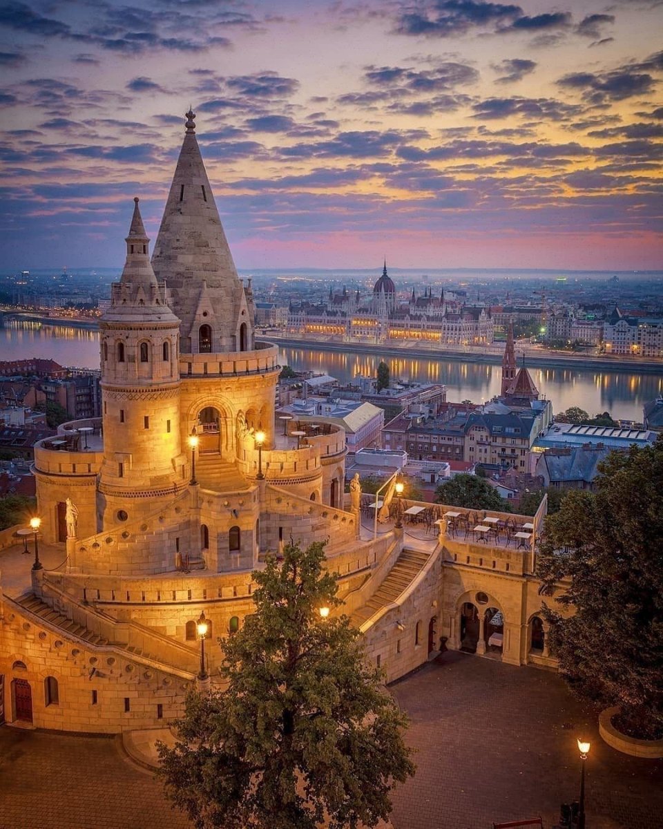 Рыцарский Бастион Будапешт