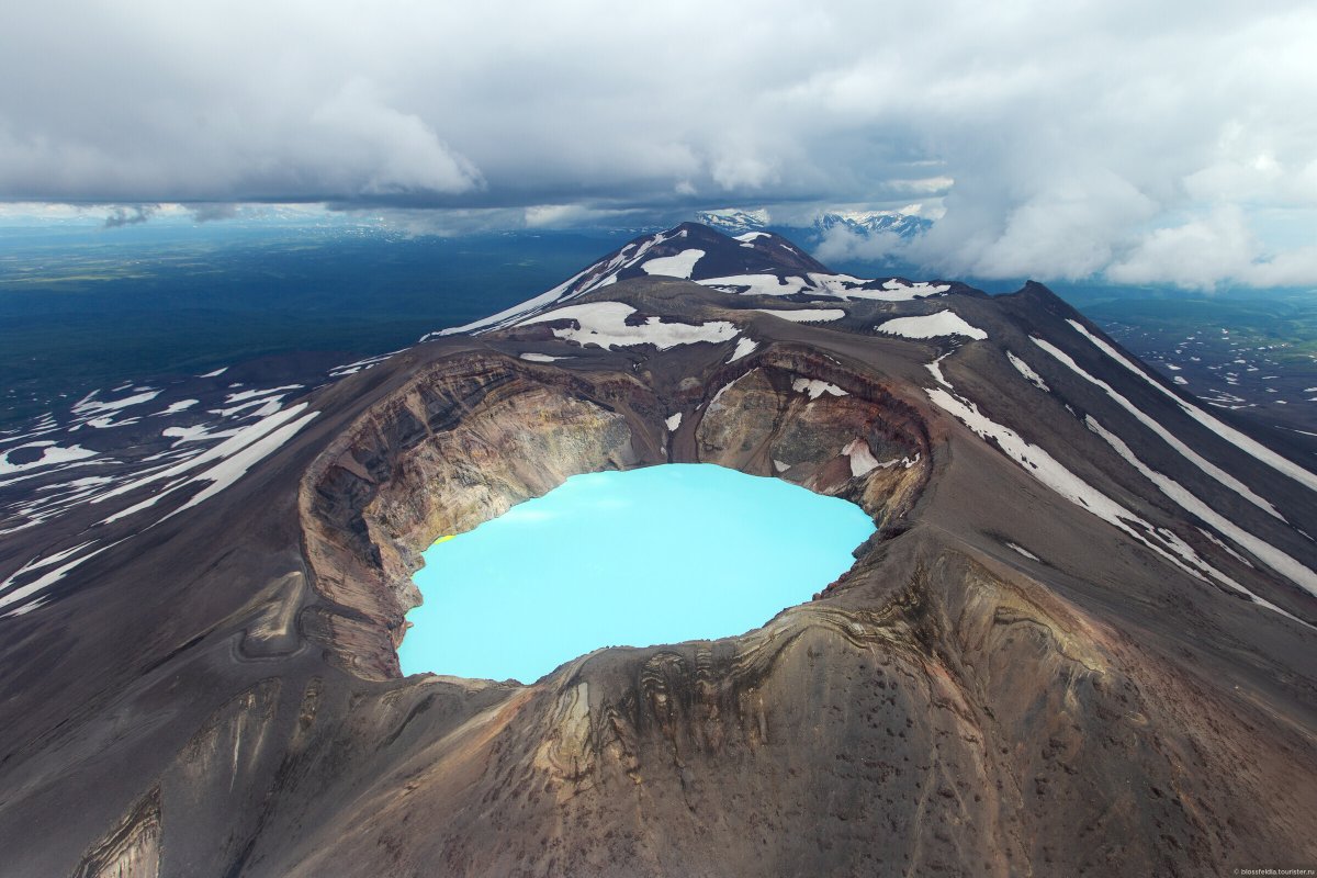 Вулканическое озеро пример