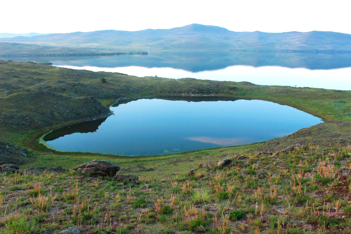 Озеро Нуку-Нур на Ольхоне