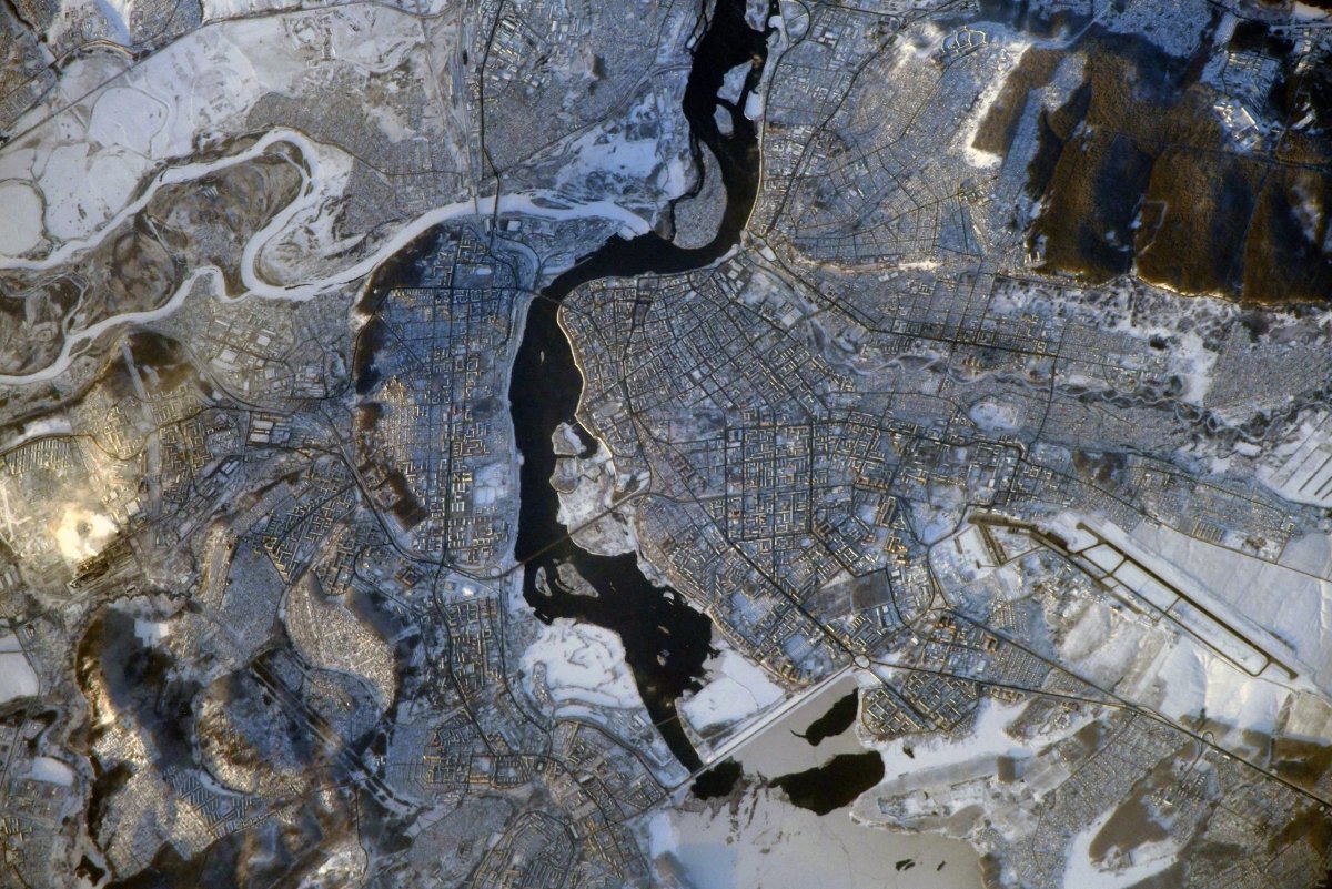 Снимки Иркутска из космоса