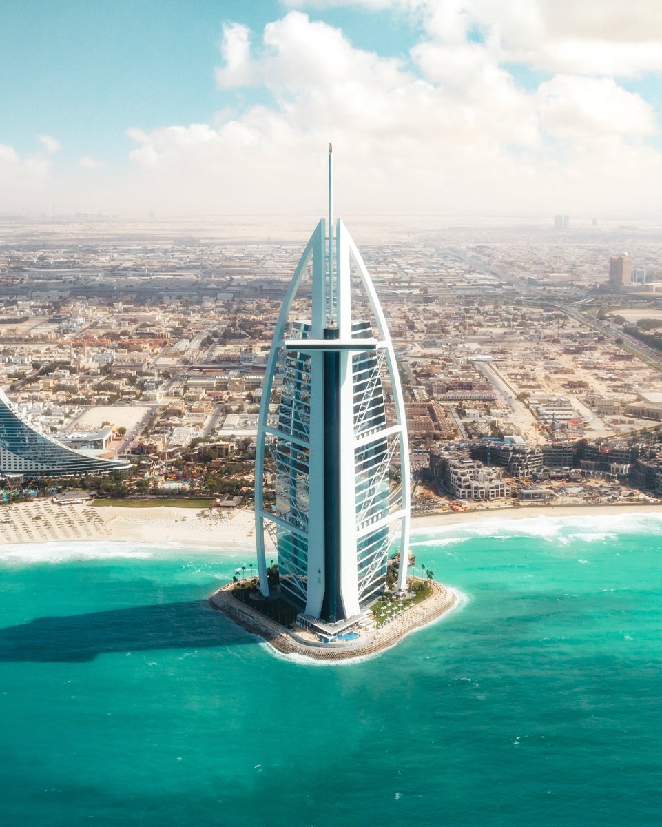 Энергетическая башня Burj al-Taqa в Дубаи