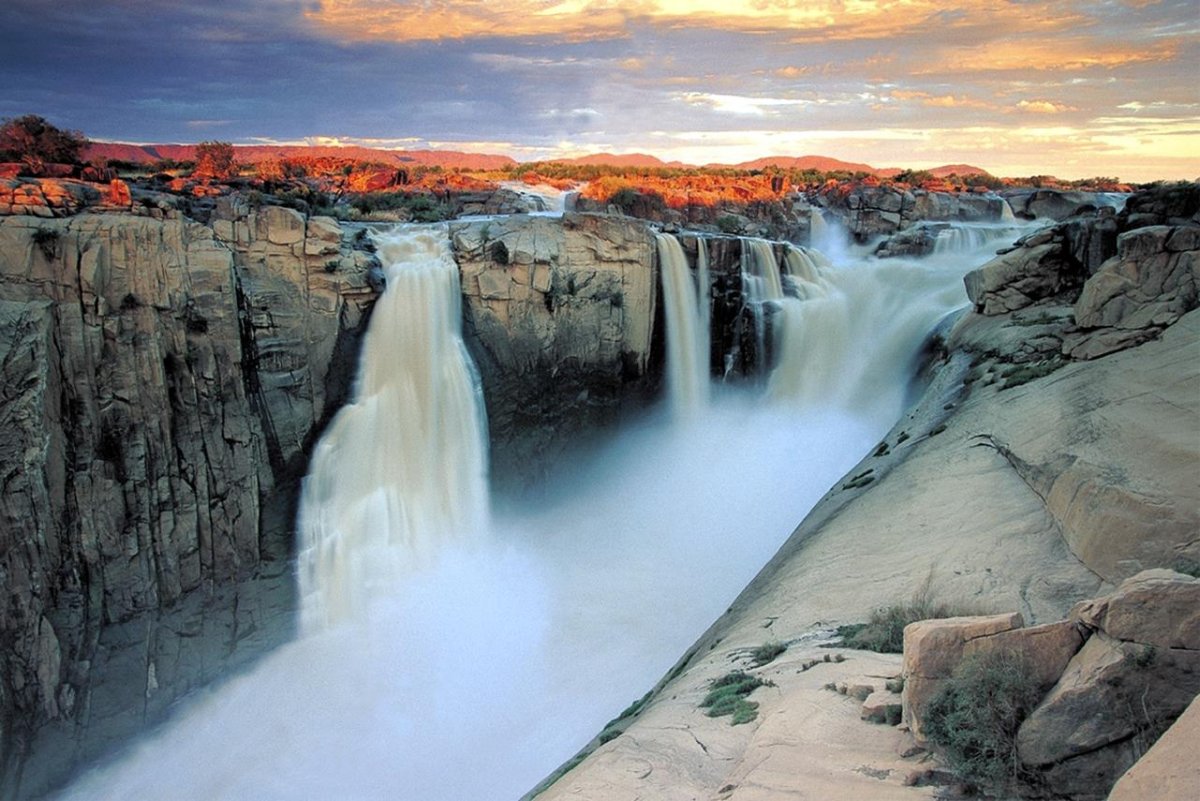 Водопад Ауграбис, ЮАР (146 М)