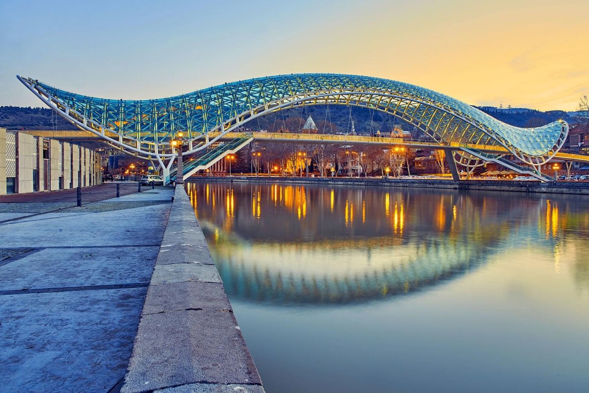 The Bridge of Peace, Тбилиси