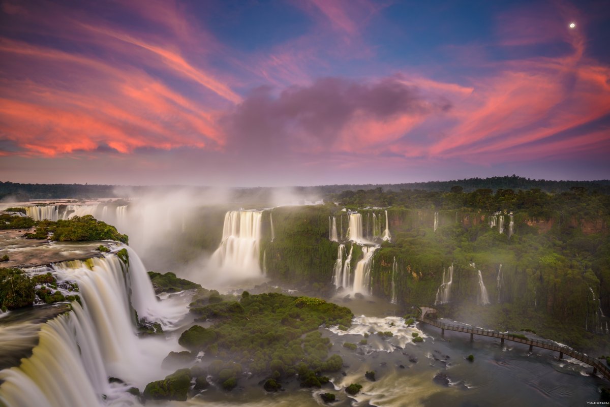 Игуасу водопад со стороны Бразилии