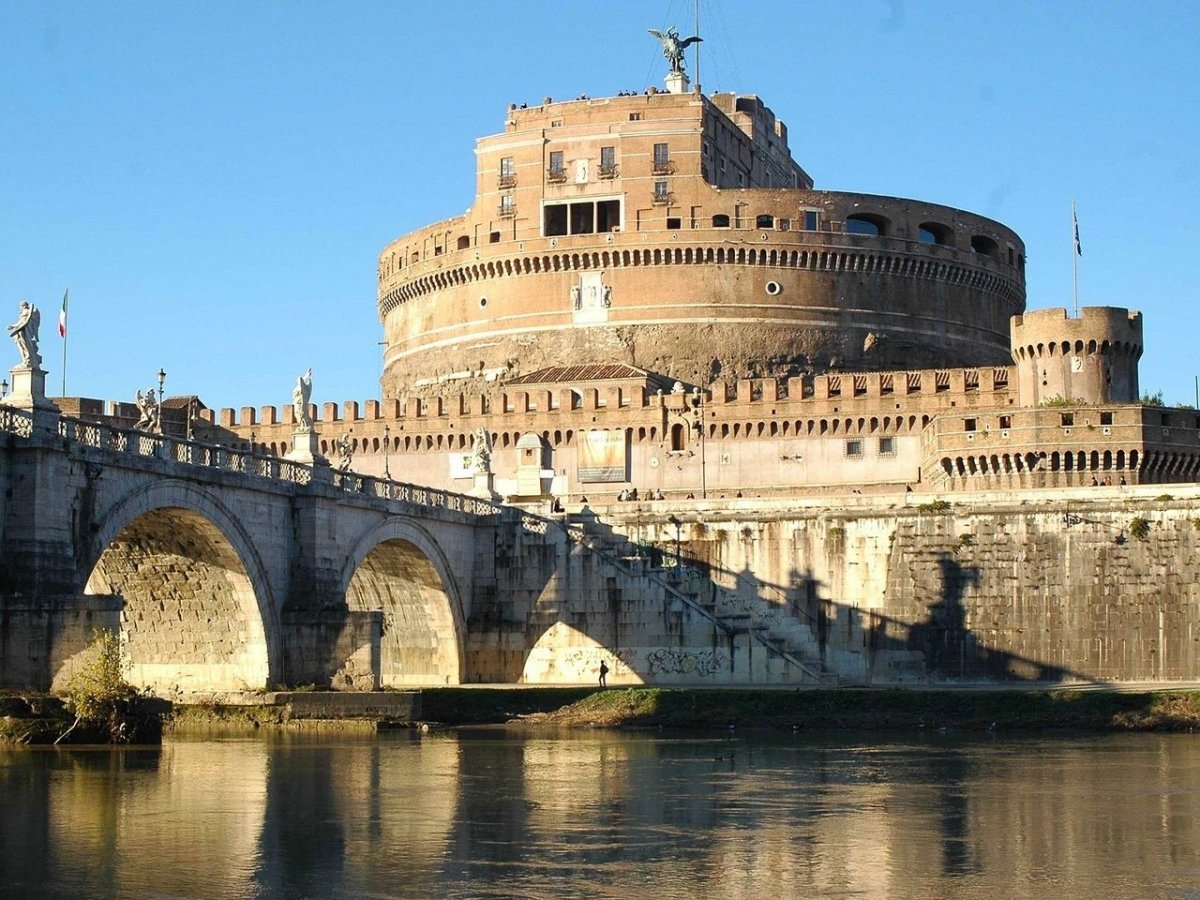 Замок Сант Анджело в Риме