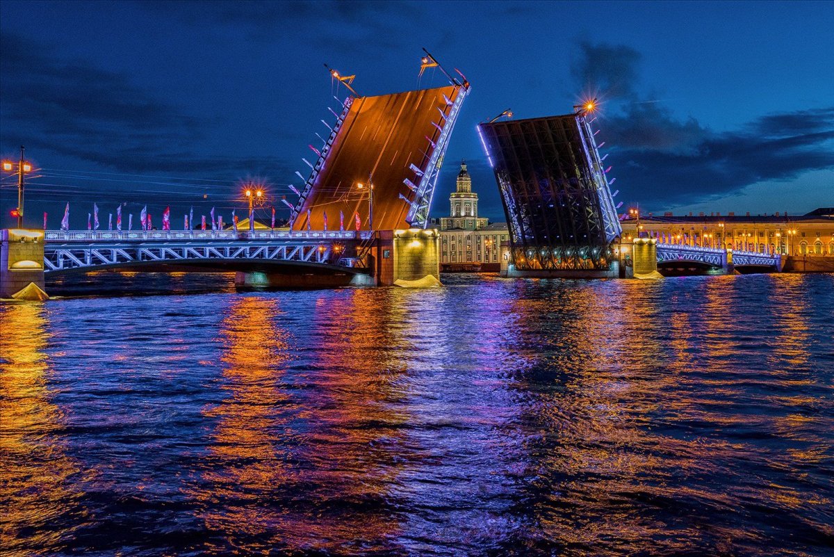 Разводной мост в Москве