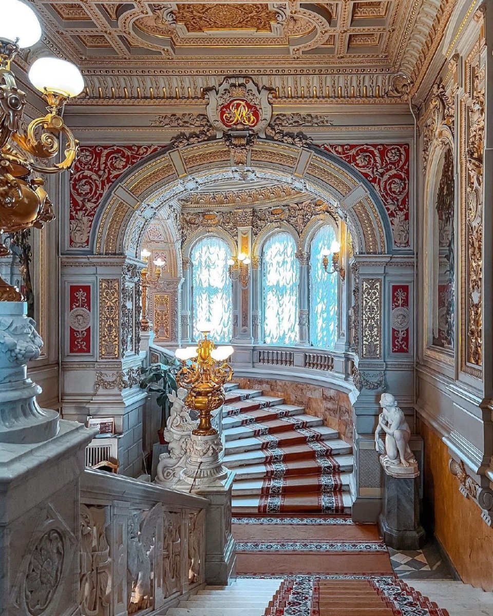 Дворец князя Владимира Александровича в Санкт-Петербурге