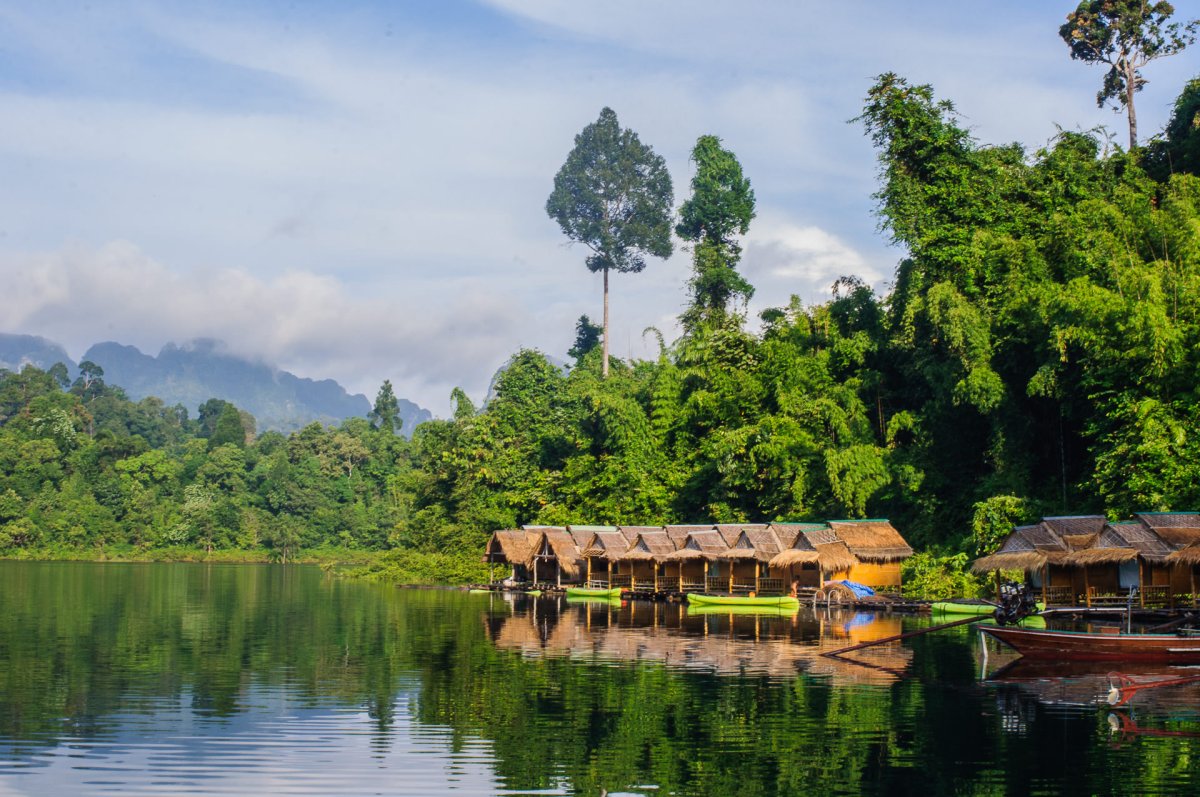 Тайланд домики на озере
