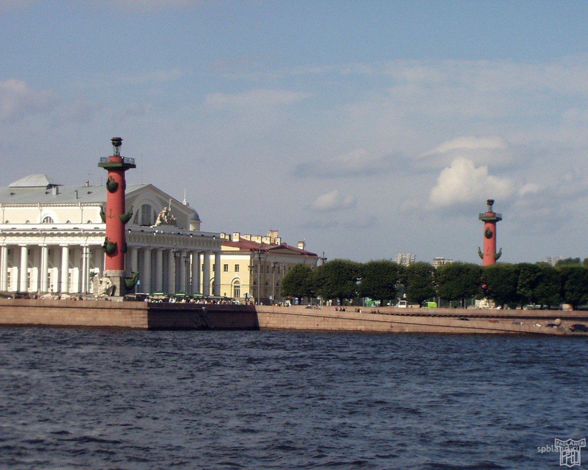 Санкт-Петербург летом стрелка Васильевского острова