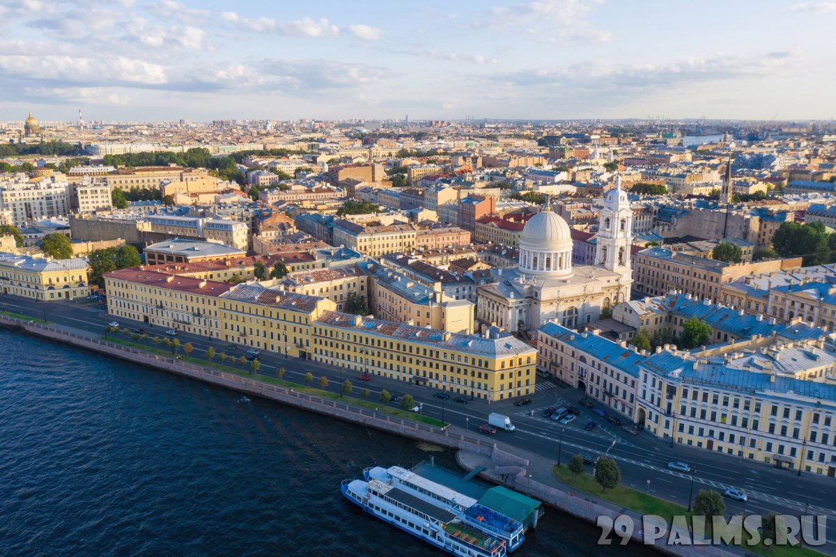 Панорама набережной Макарова СПБ