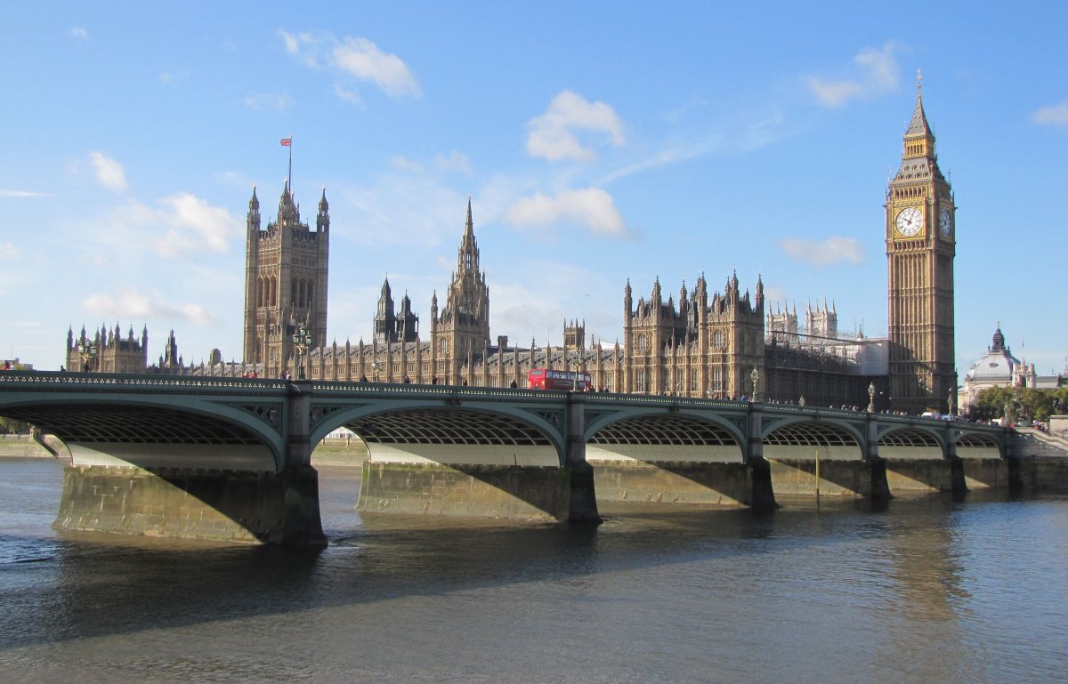 Парламент Лондона на реке Темза
