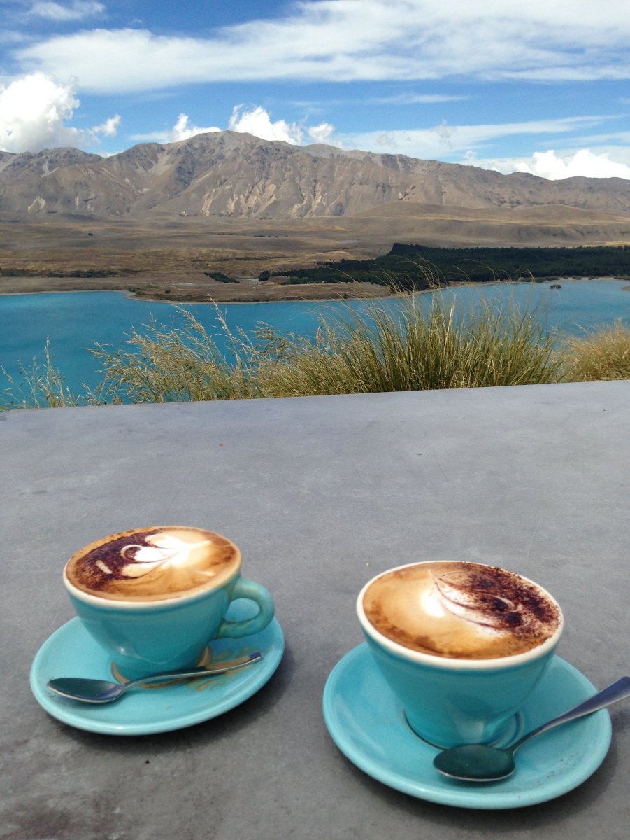 Чашка кофе в горах