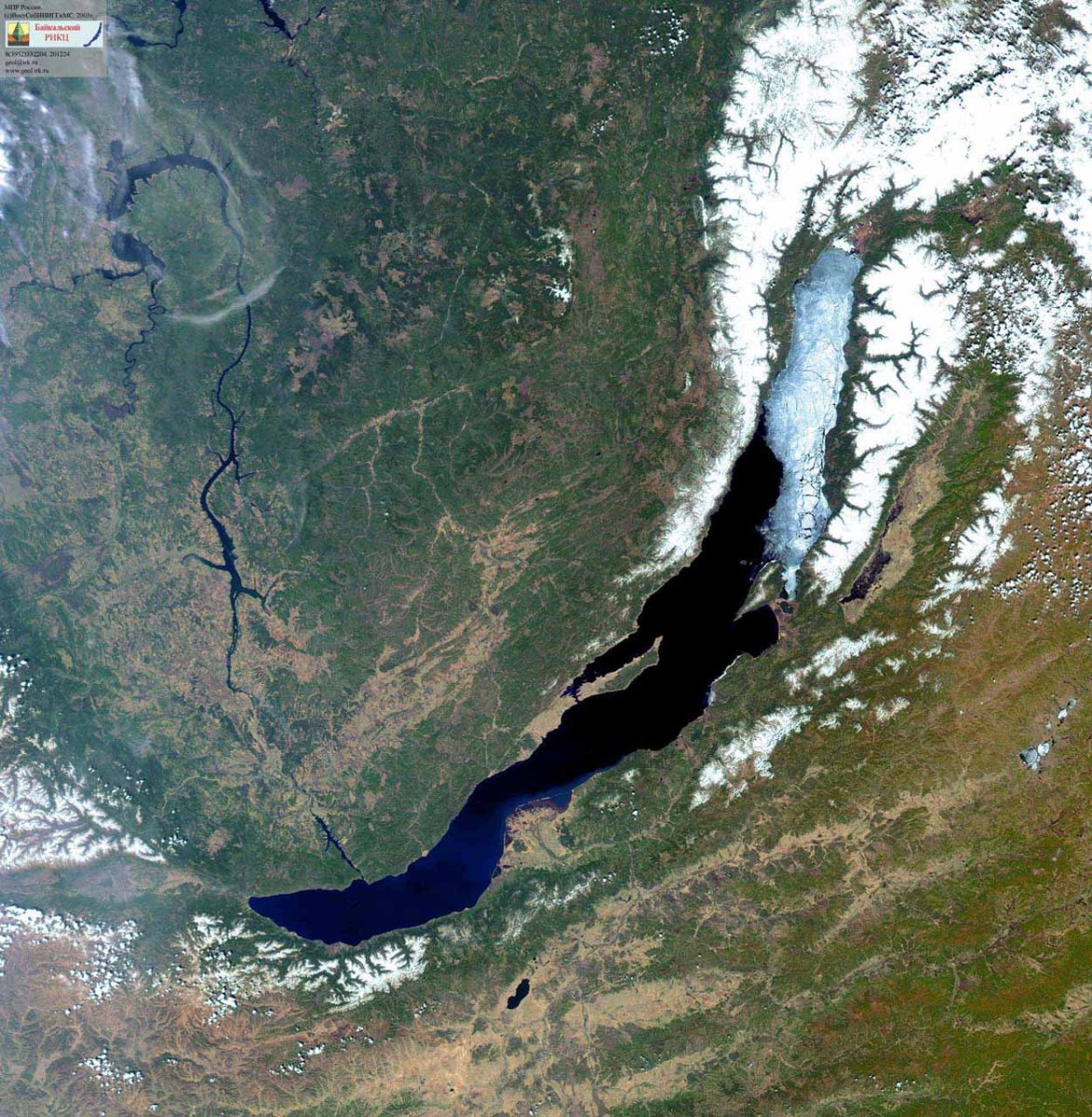 Озеро Байкал снимок со спутника