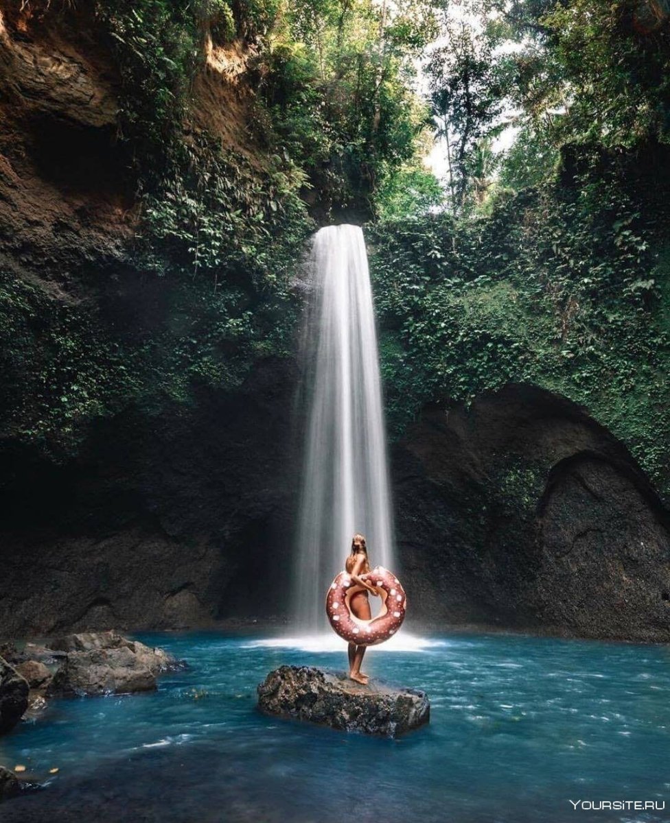 Святой водопад на Бали