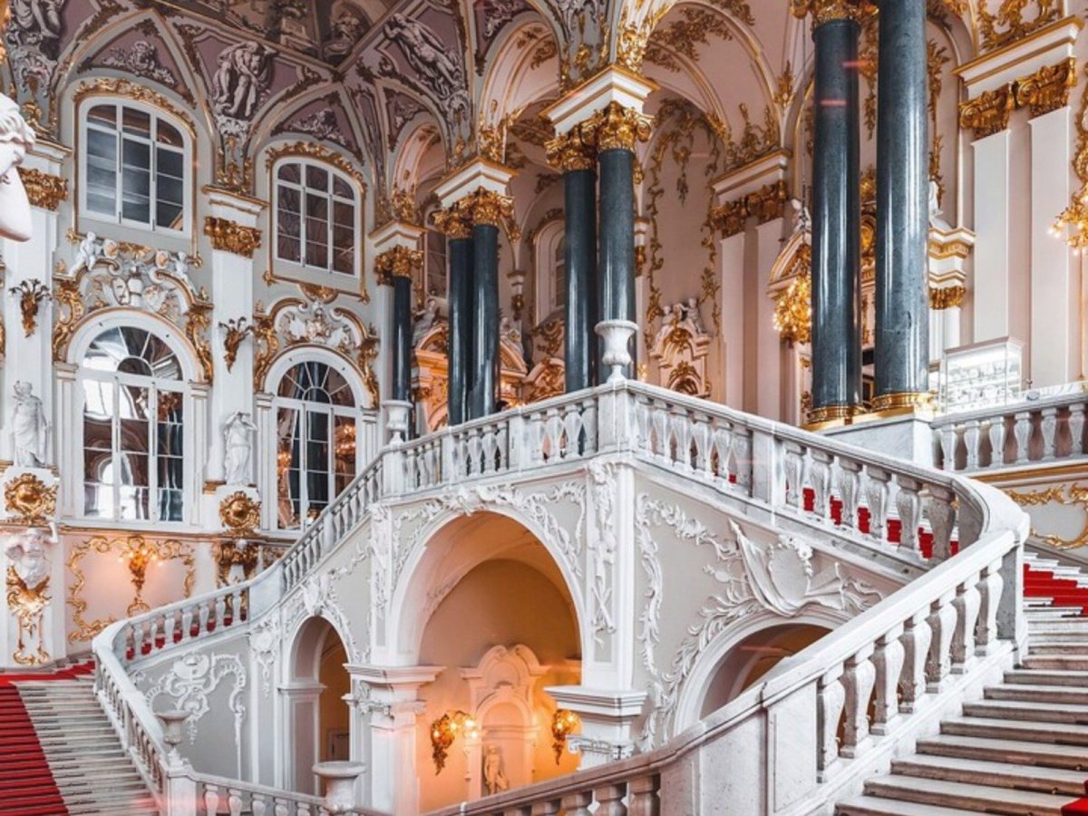 Королевский дворец в Мадриде парадная лестница
