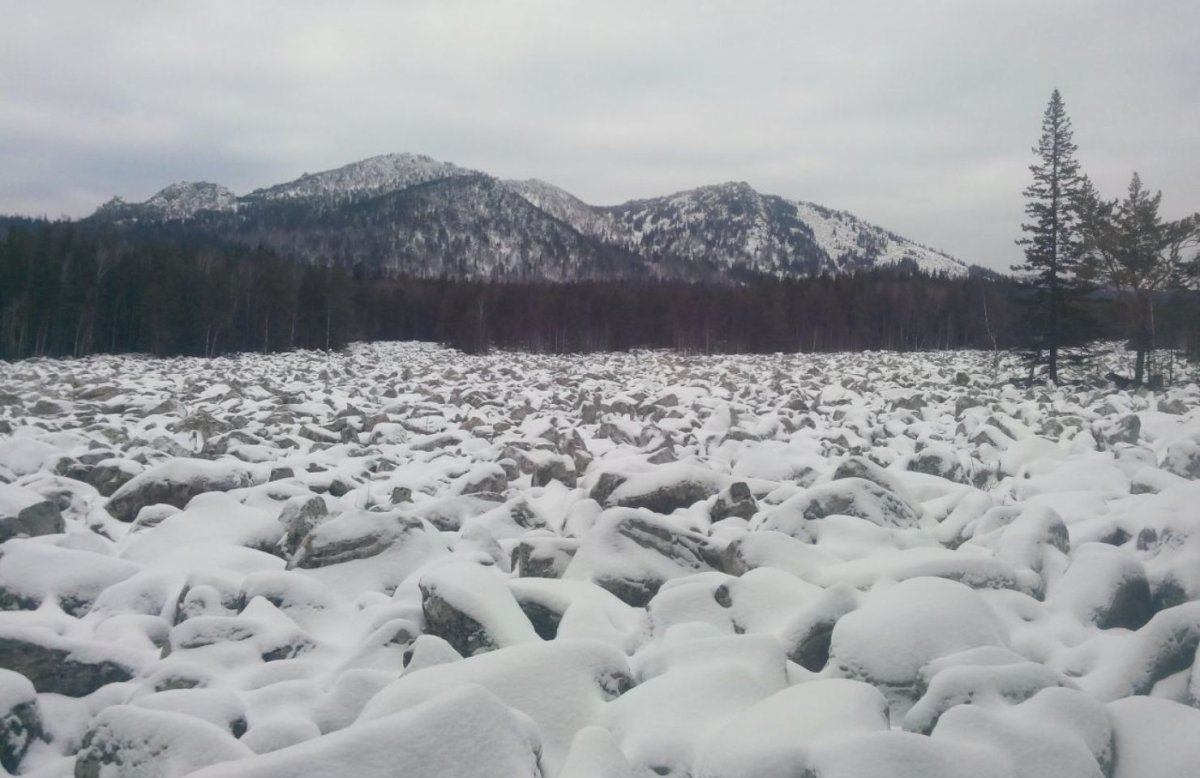 Каменная река Таганай зимой