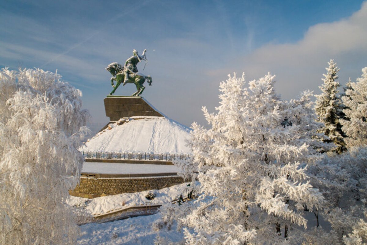 Салават Юлаев памятник зима