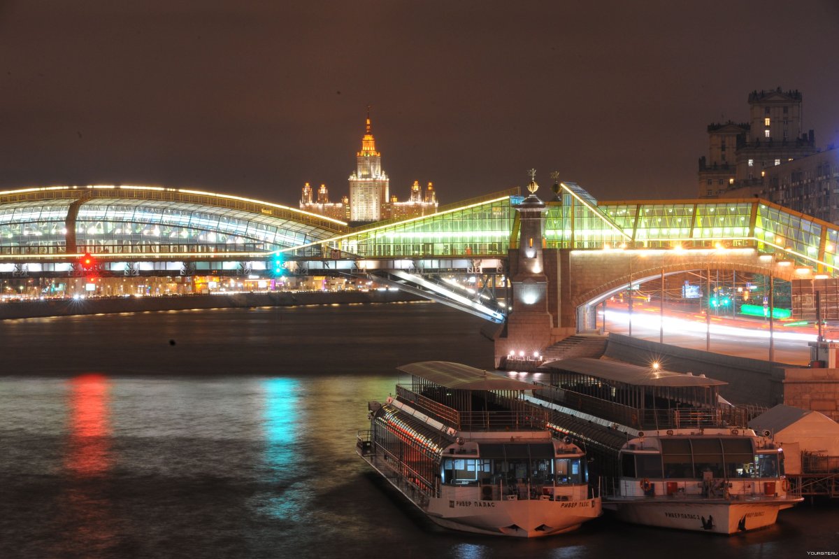 Вид с моста Богдана Хмельницкого Москва