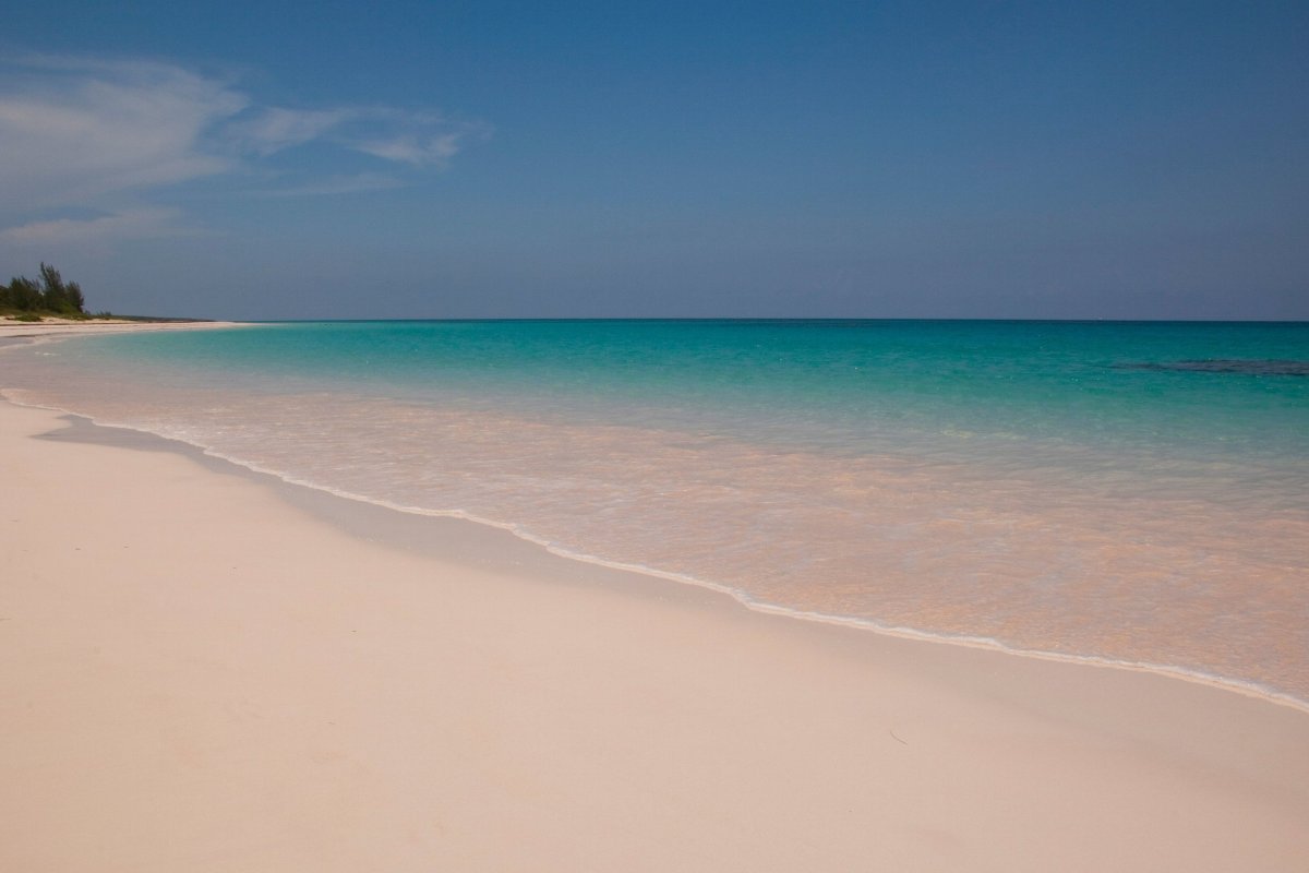 Остров Харбор Багамские острова розовый песок