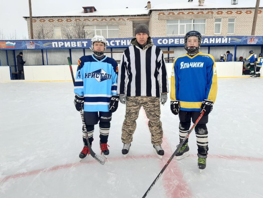 Первый турнир Золотая шайба